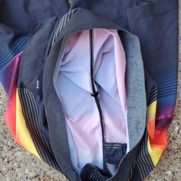 Hurley Black Ombre Sunset Stripe Board Shorts Mens 30 - Picture 7 of 7